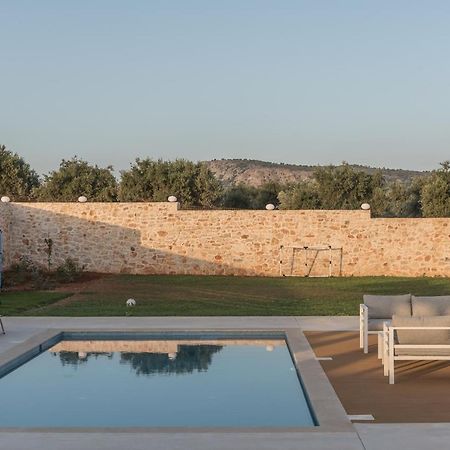Evaero Villas I, Ii, Iii, IV - An Ever-So Inviting Escape, By Thinkvilla Sfáka Dış mekan fotoğraf