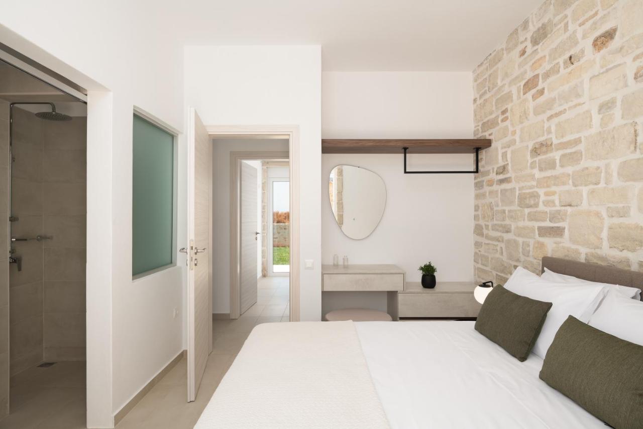 Evaero Villas I, Ii, Iii, IV - An Ever-So Inviting Escape, By Thinkvilla Sfáka Dış mekan fotoğraf