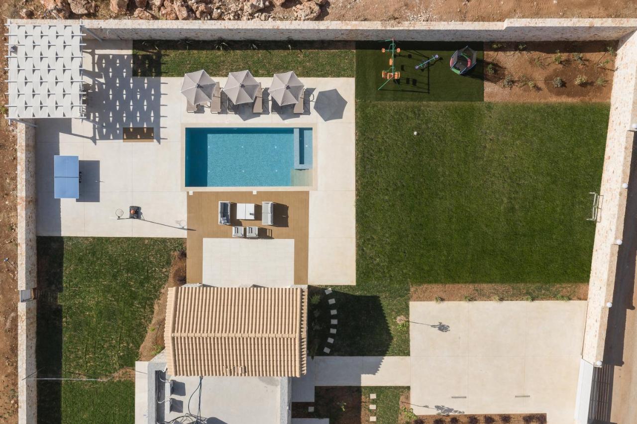 Evaero Villas I, Ii, Iii, IV - An Ever-So Inviting Escape, By Thinkvilla Sfáka Dış mekan fotoğraf