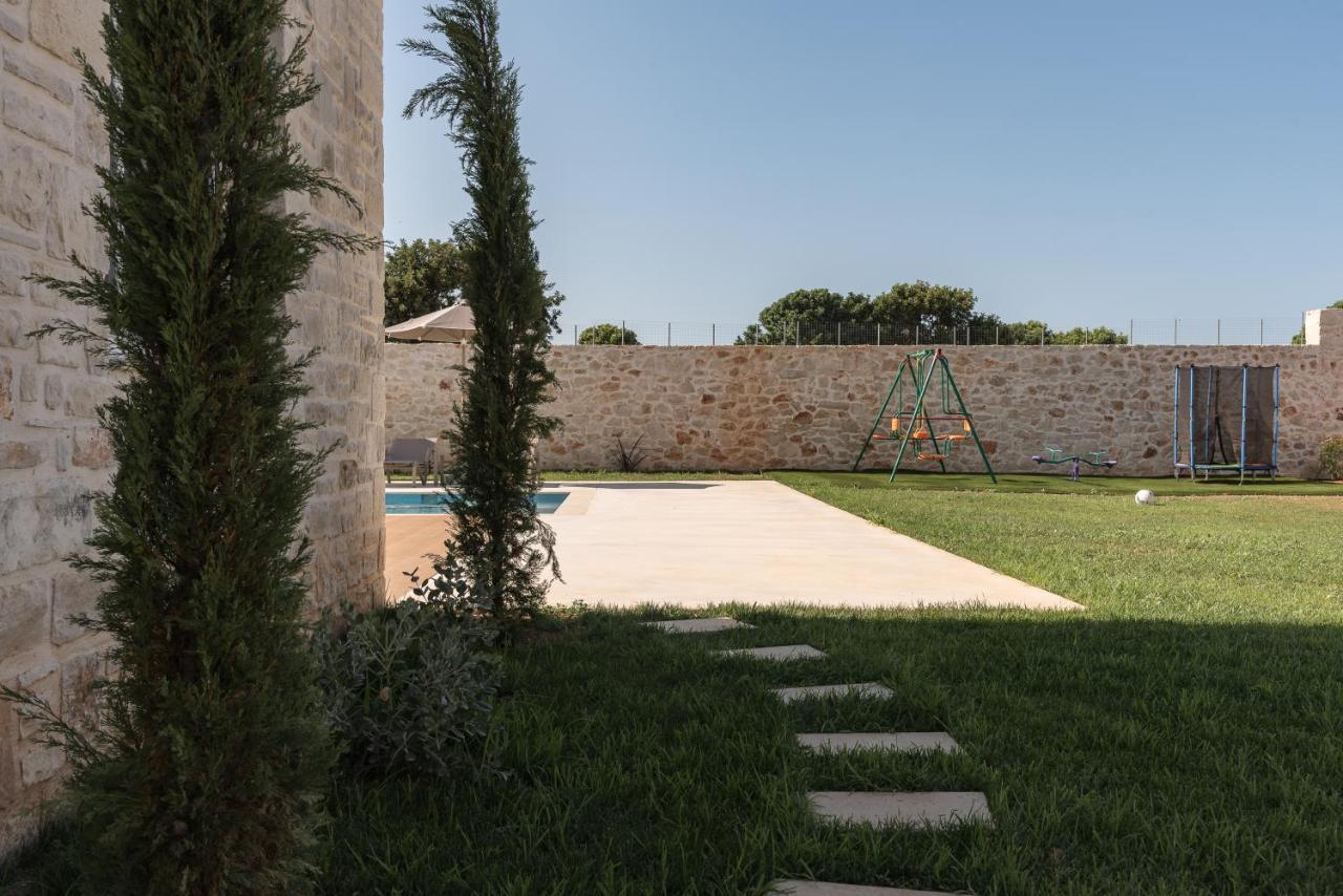 Evaero Villas I, Ii, Iii, IV - An Ever-So Inviting Escape, By Thinkvilla Sfáka Dış mekan fotoğraf
